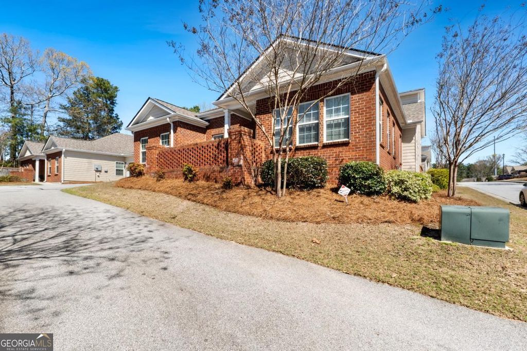 Photo of 341 Villa Park Circle #37, Stone Mountain, GA 30087 (MLS # 10710545)