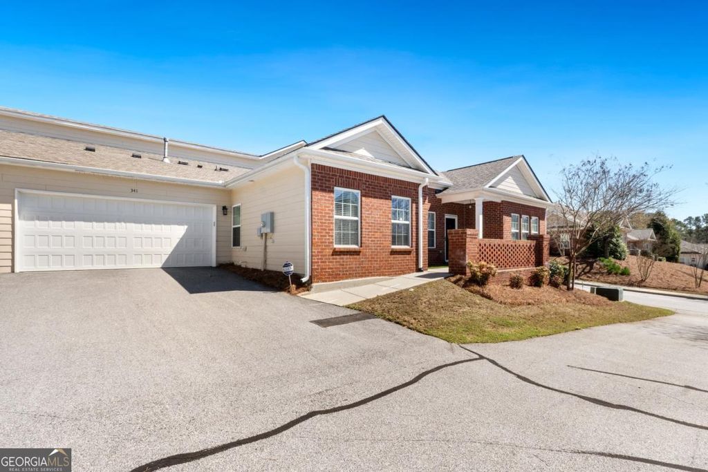 Photo of 341 Villa Park Circle #37, Stone Mountain, GA 30087 (MLS # 10710545)