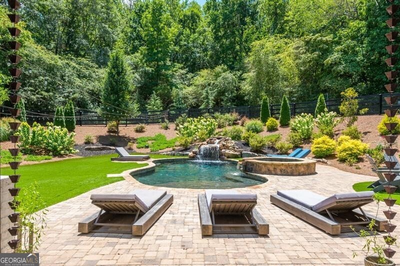 201 Edwards Brook CT