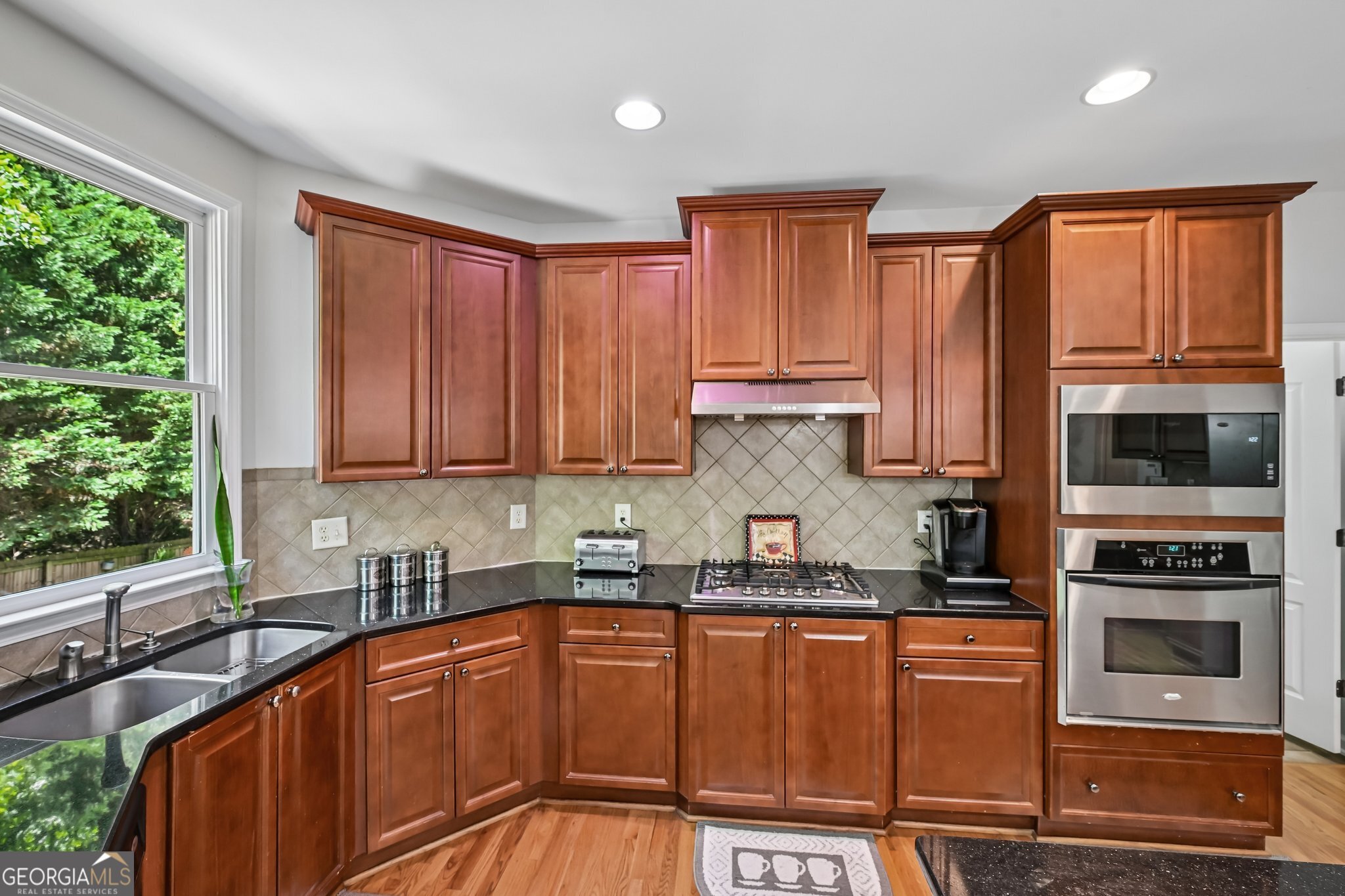 1030 Summerfield DR