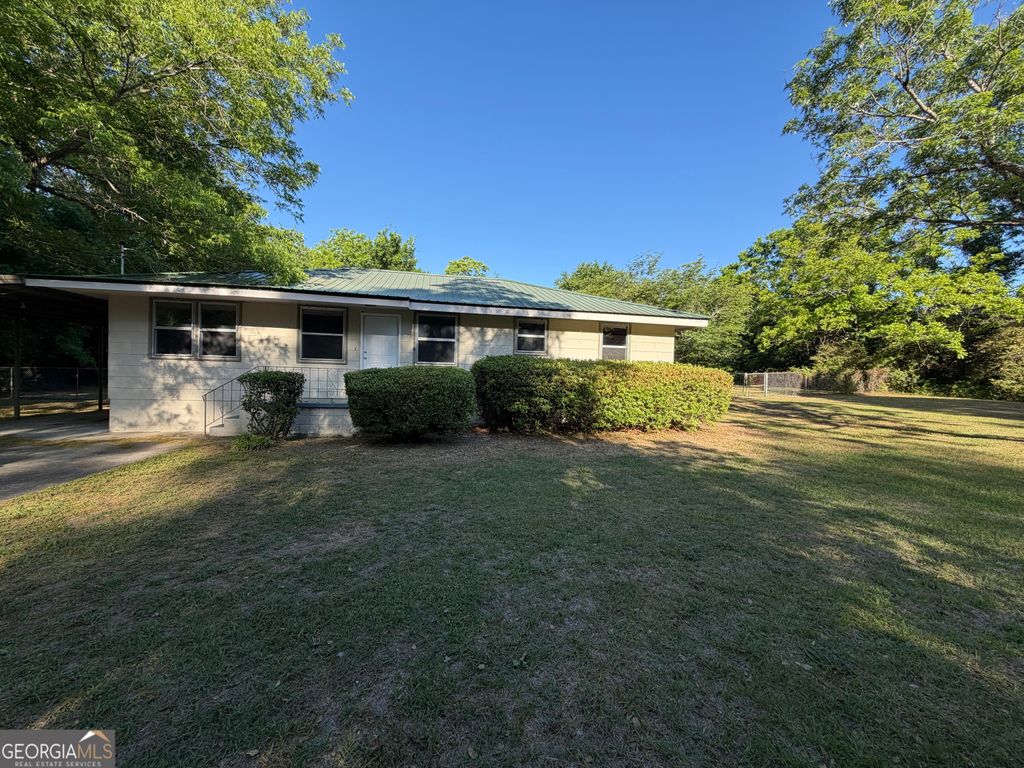 Photo of 6045 Skipperton Road, Macon, GA 31216 (MLS # 10737861)