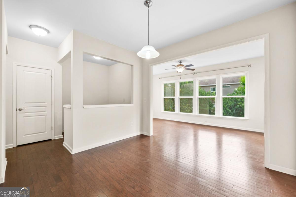 522 Spring View DR