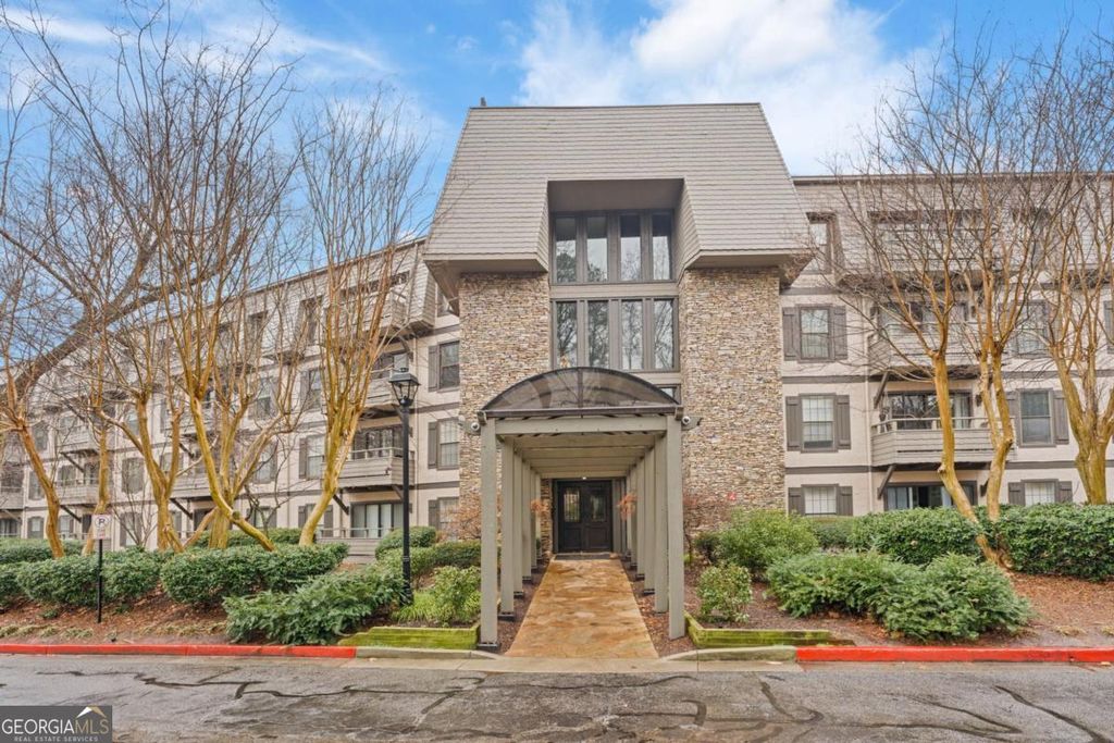 Photo of 1216 Highland Bluff Drive SE #216, Atlanta, GA 30339 (MLS # 10700840)