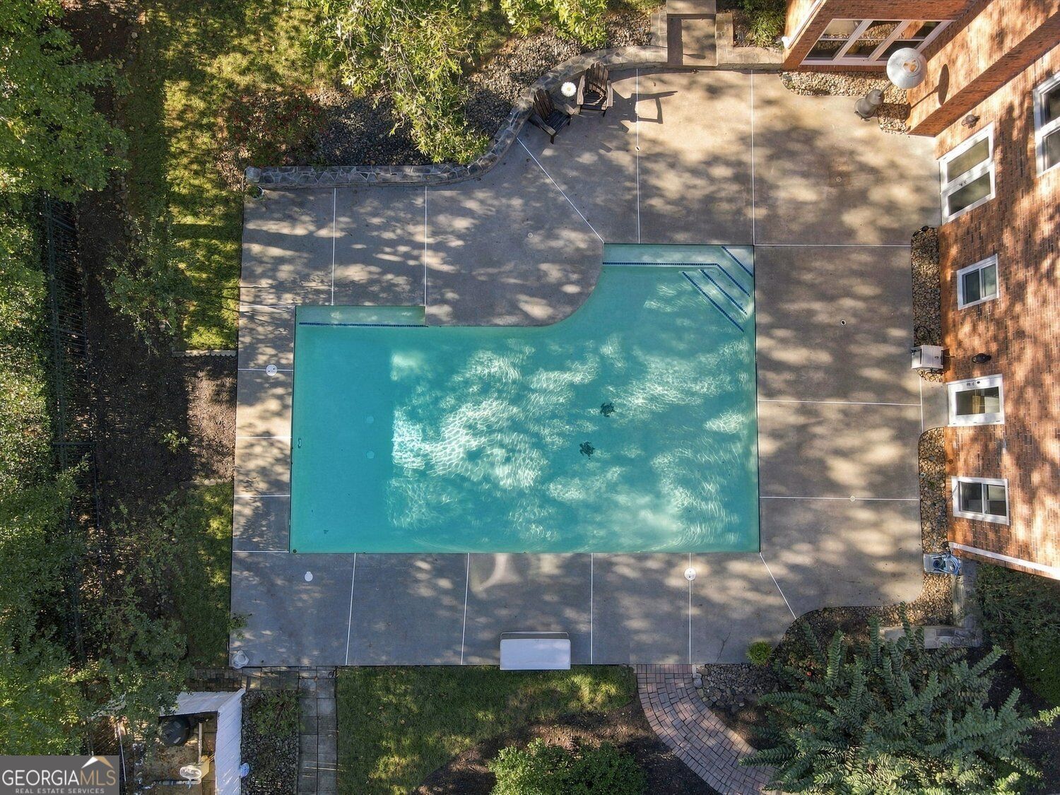 1000 Brooksglen DR