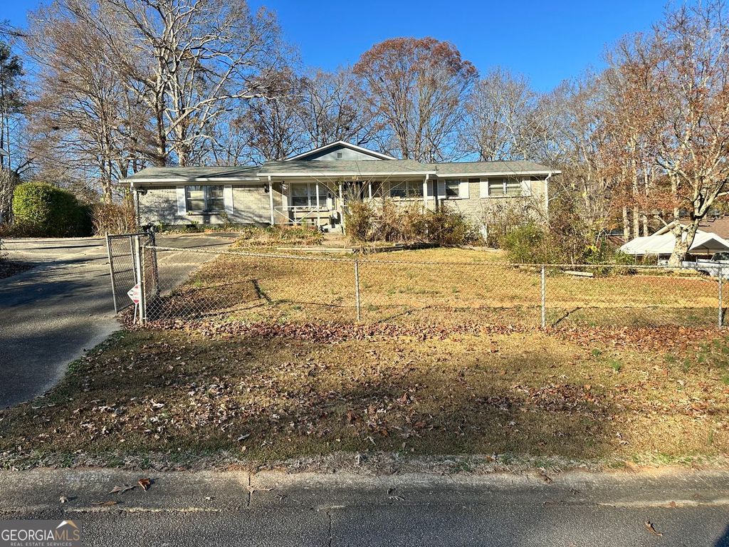 Photo of 5886 S Bear Drive, Douglasville, GA 30135 (MLS # 10650805)