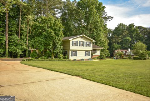 A home in Lilburn