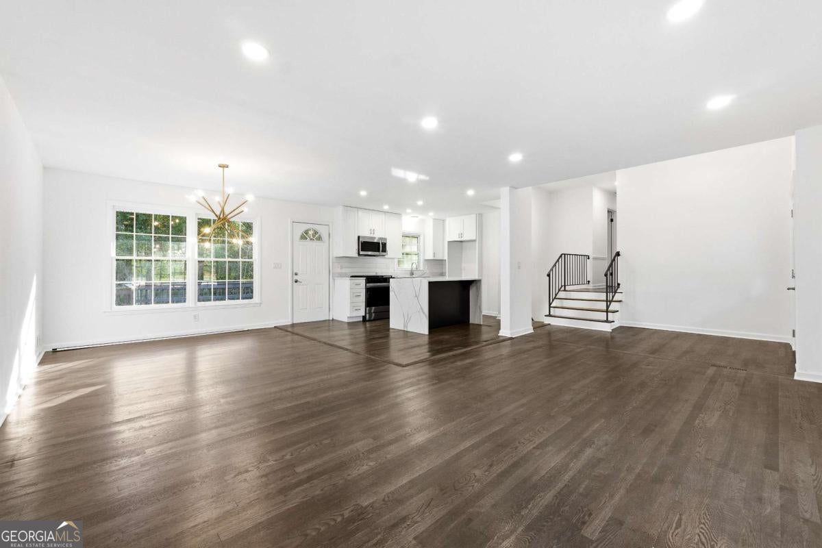 2437 Flair Knoll DR