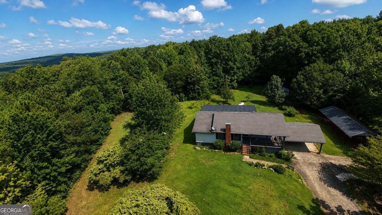 962 Willow Springs RD