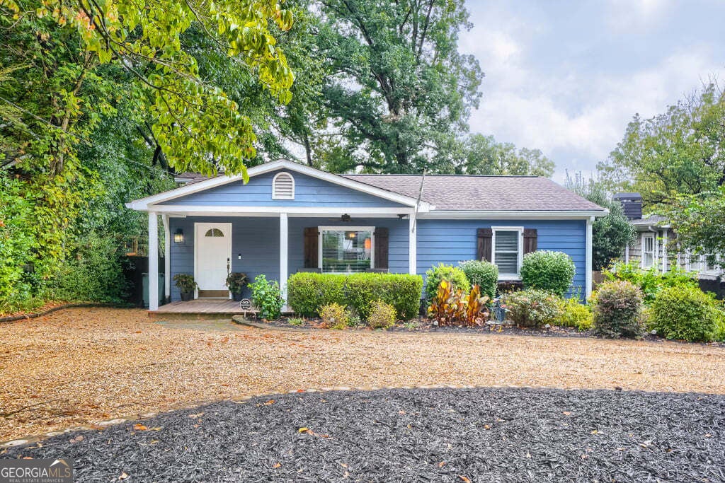 Photo of 1835 Woodland Hills Avenue NW, Atlanta, GA 30318 (MLS # 10845997)