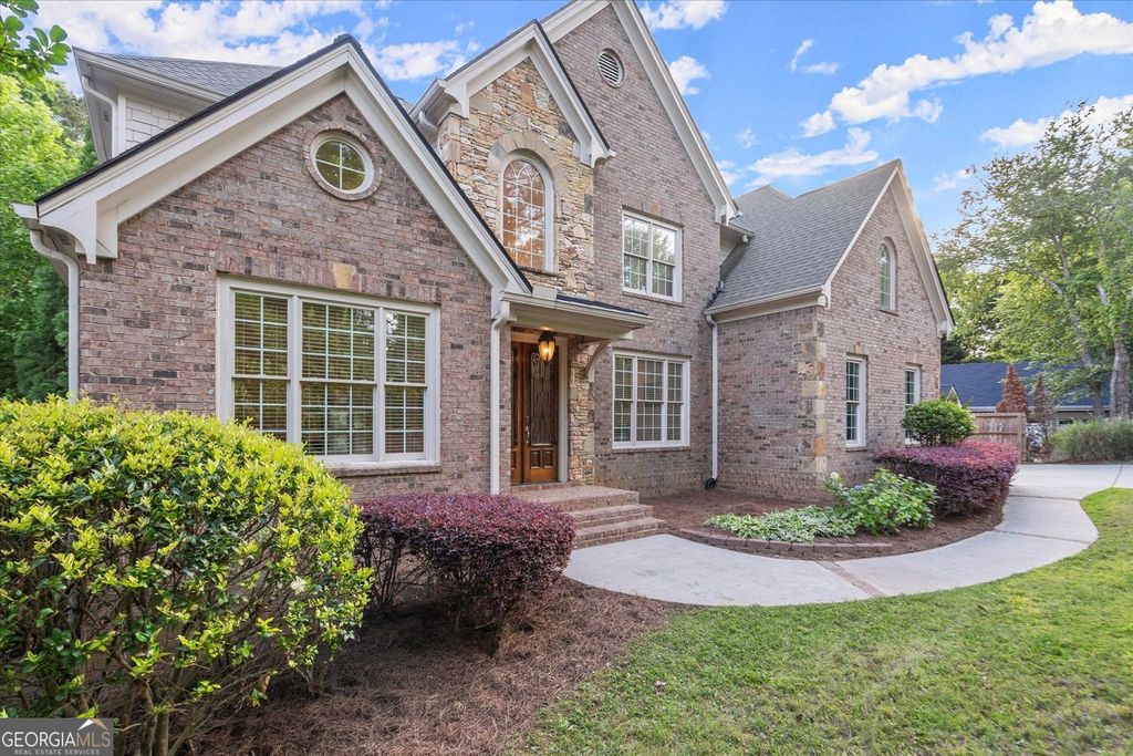 Photo of 980 Pine Grove Road, Roswell, GA 30075 (MLS # 10711583)