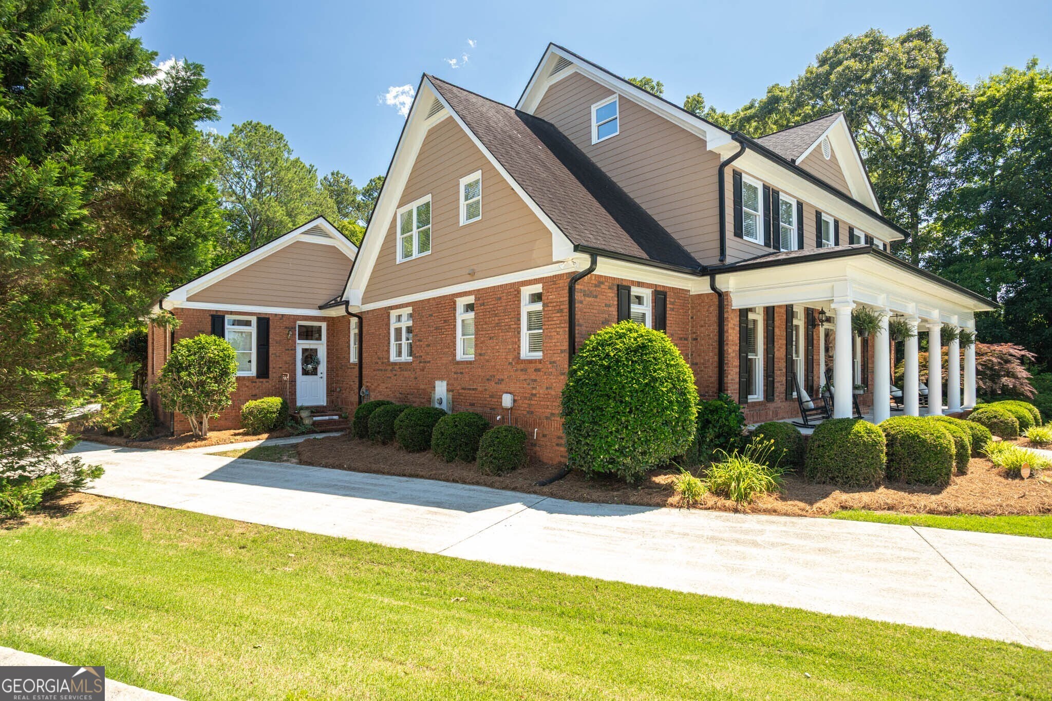 395 Grove Ridge DR