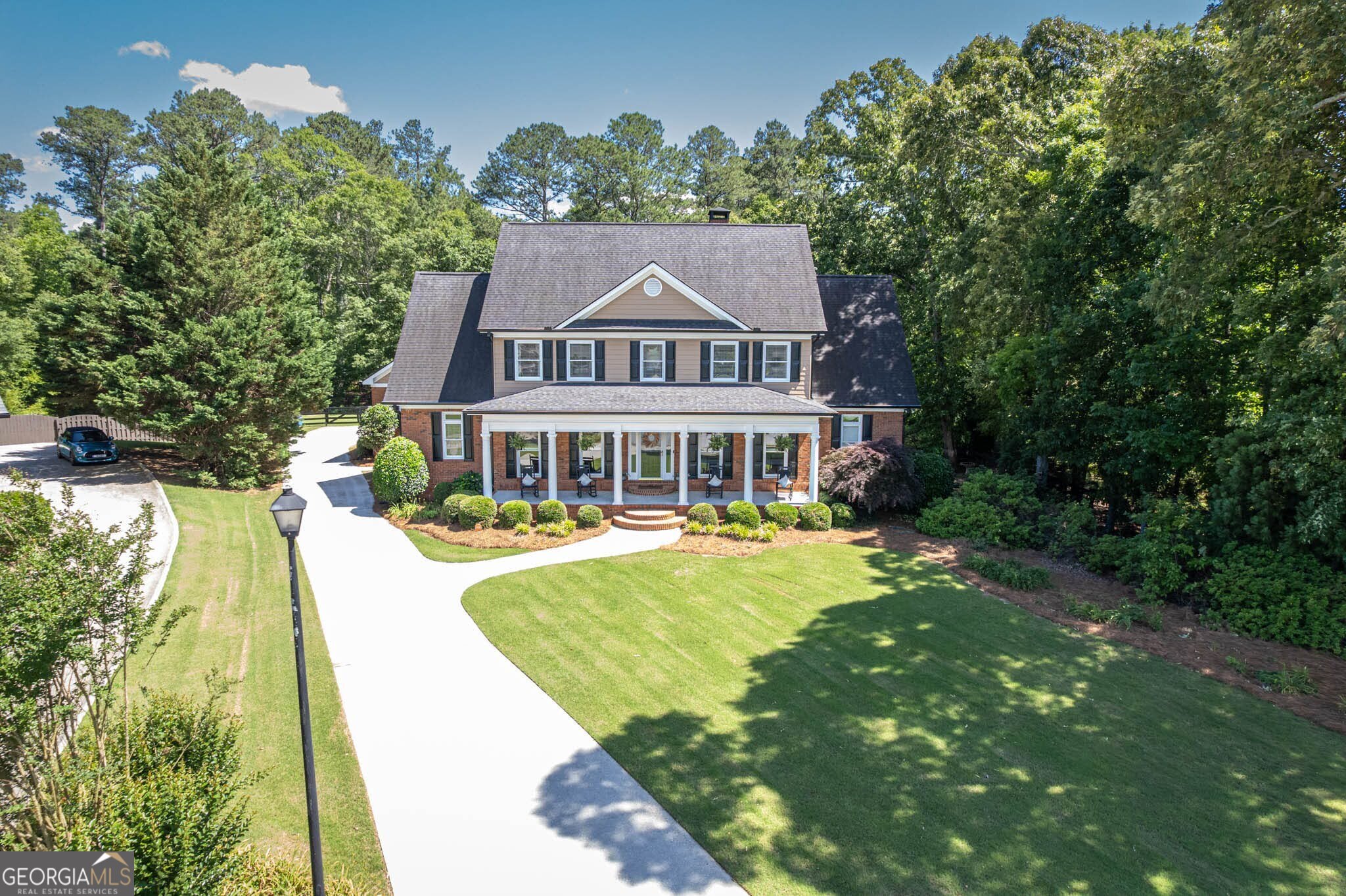 395 Grove Ridge DR
