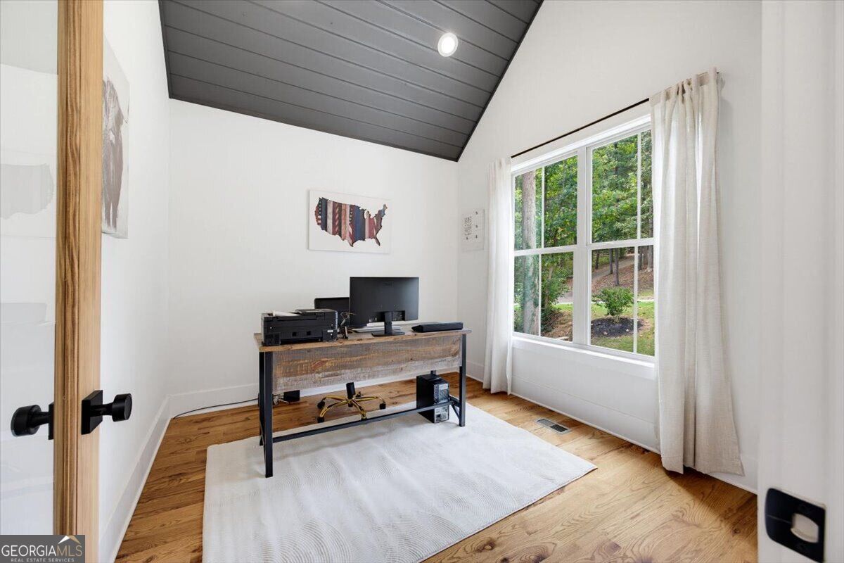 3040 Cypress CV