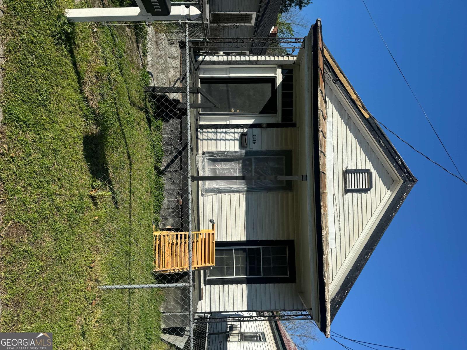 1116 Camille ST