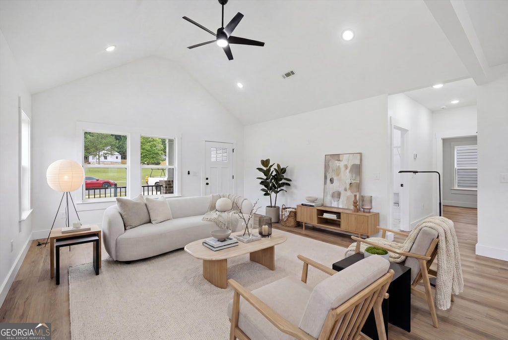 Photo of 126 Washington Street, Dalton, GA 30721 (MLS # 10789412)
