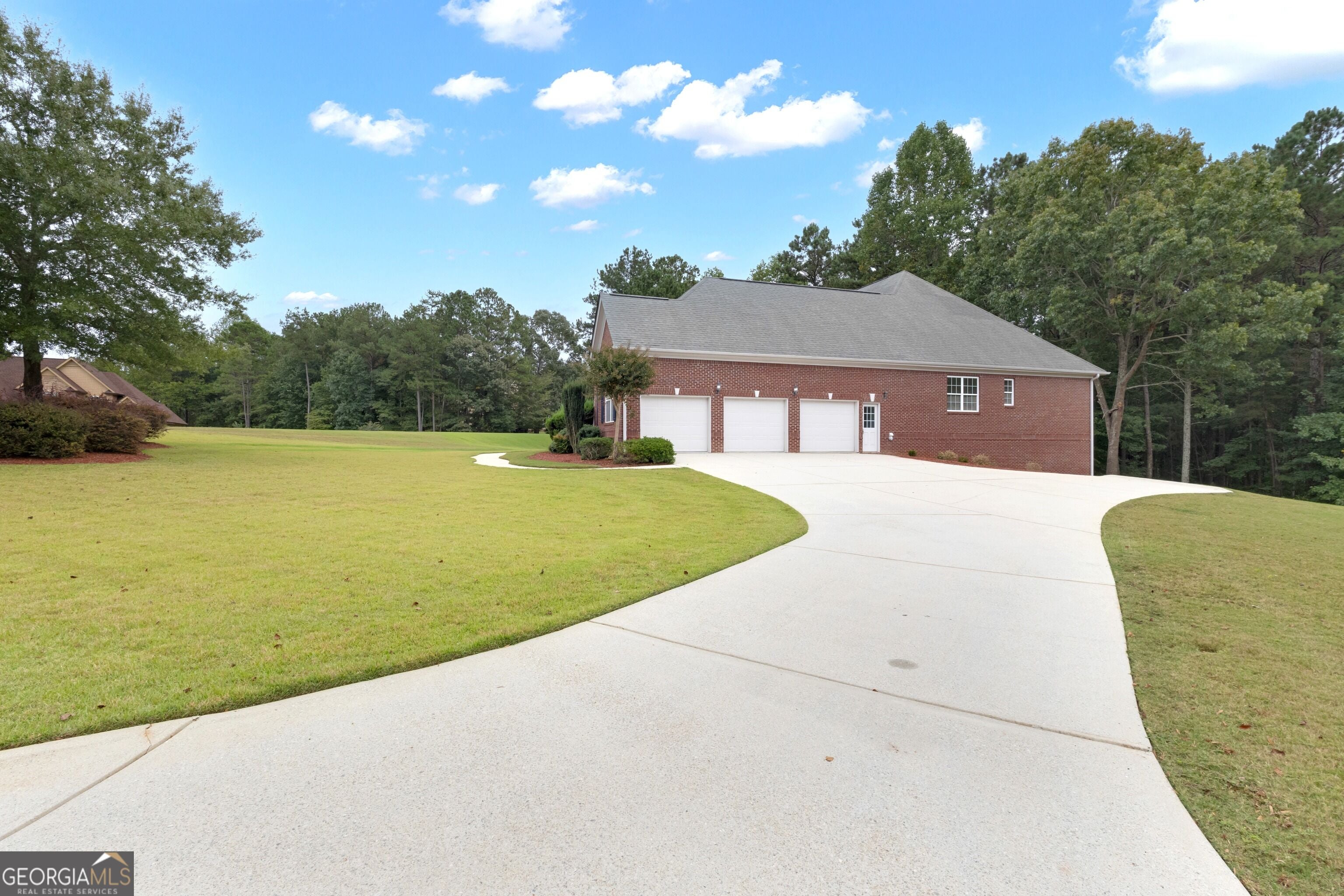 5655 Toccoa DR