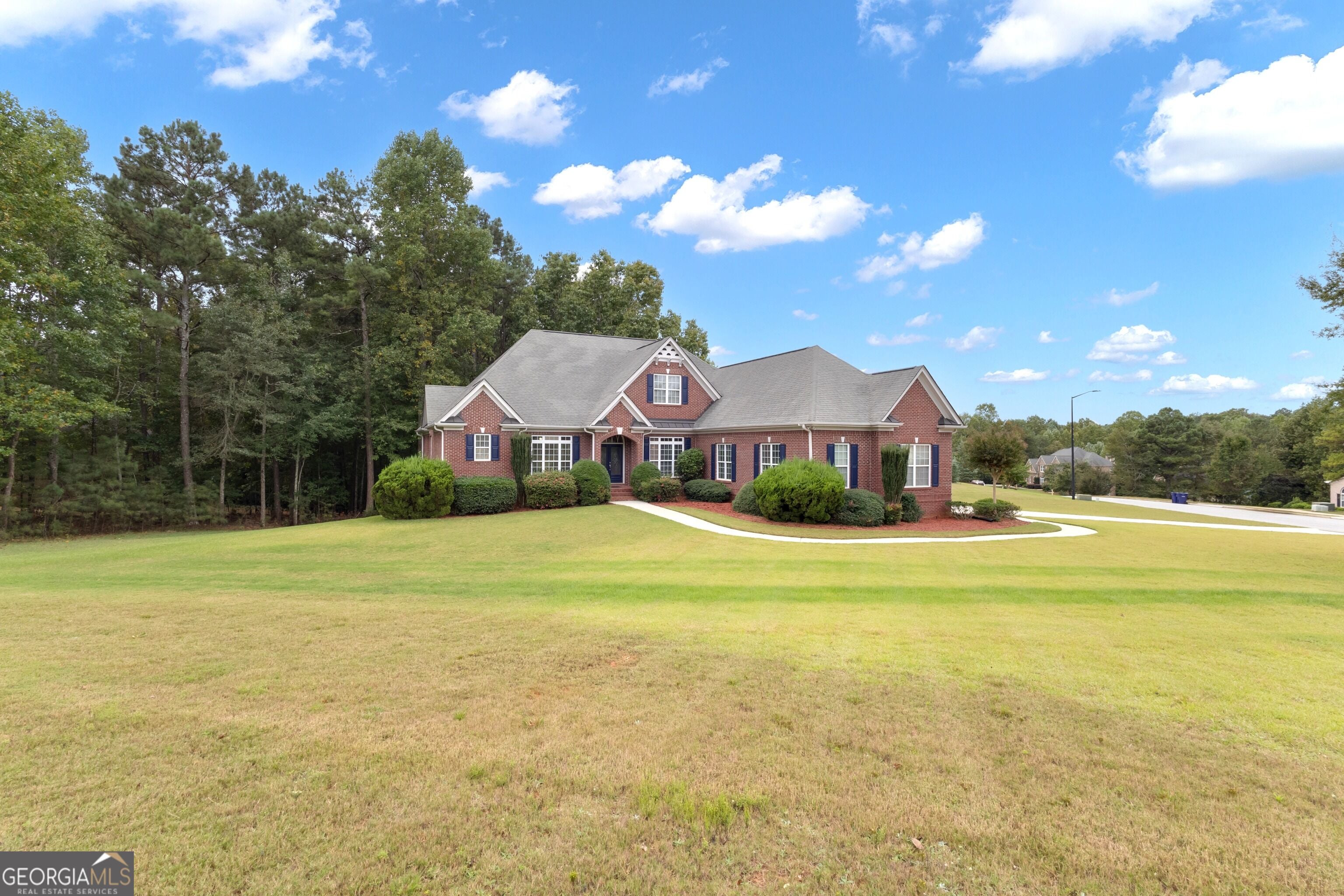 5655 Toccoa DR