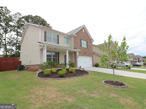 A home in Dacula