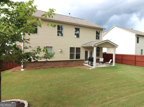 A home in Dacula