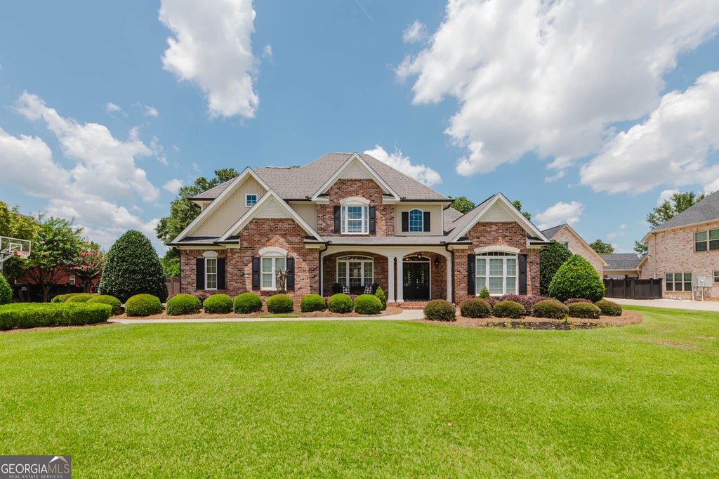 Photo of 402 Avondale Circle, Warner Robins, GA 31088 (MLS # 10795639)