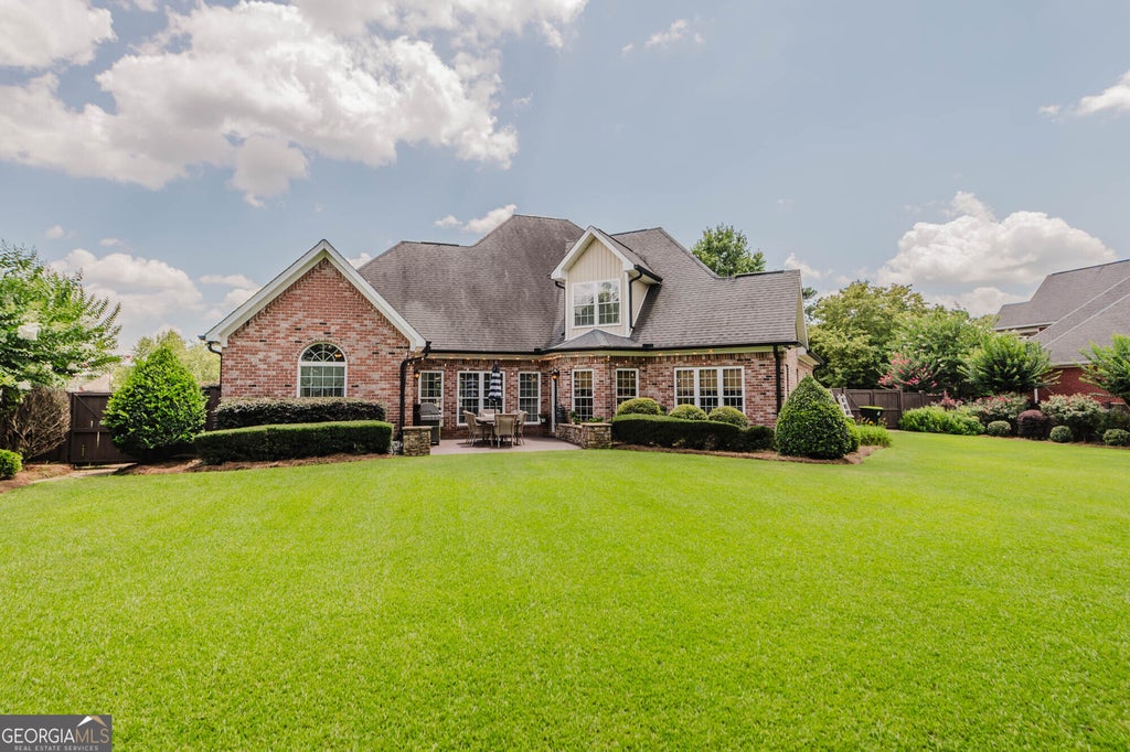 Photo of 402 Avondale Circle, Warner Robins, GA 31088 (MLS # 10795639)