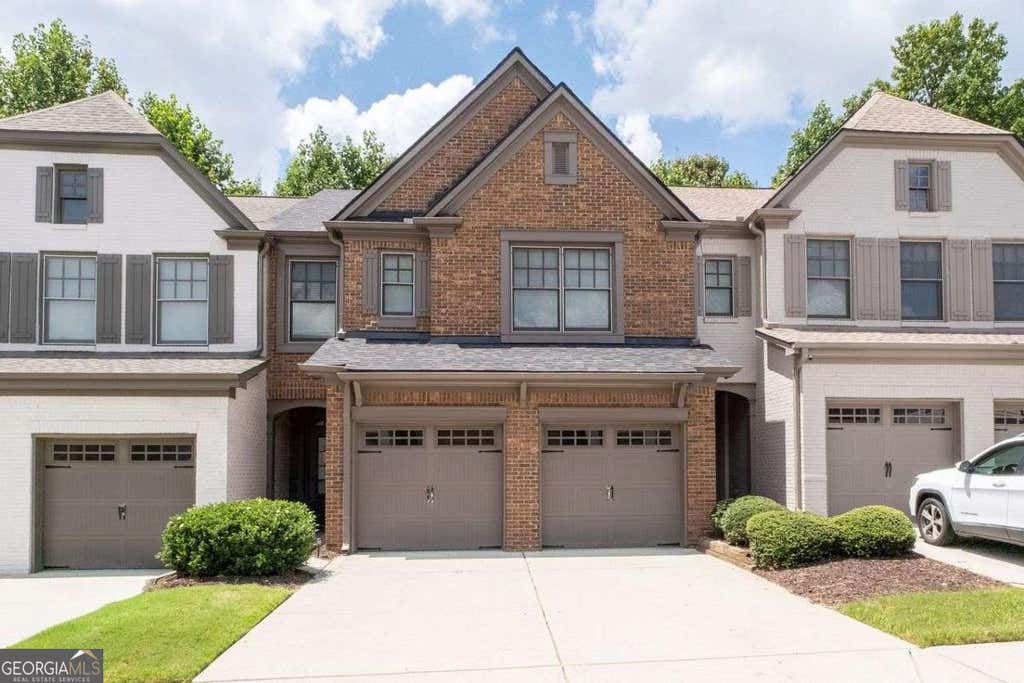 Photo of 4922 Berkeley Oak Circle, Peachtree Corners, GA 30092 (MLS # 10822641)