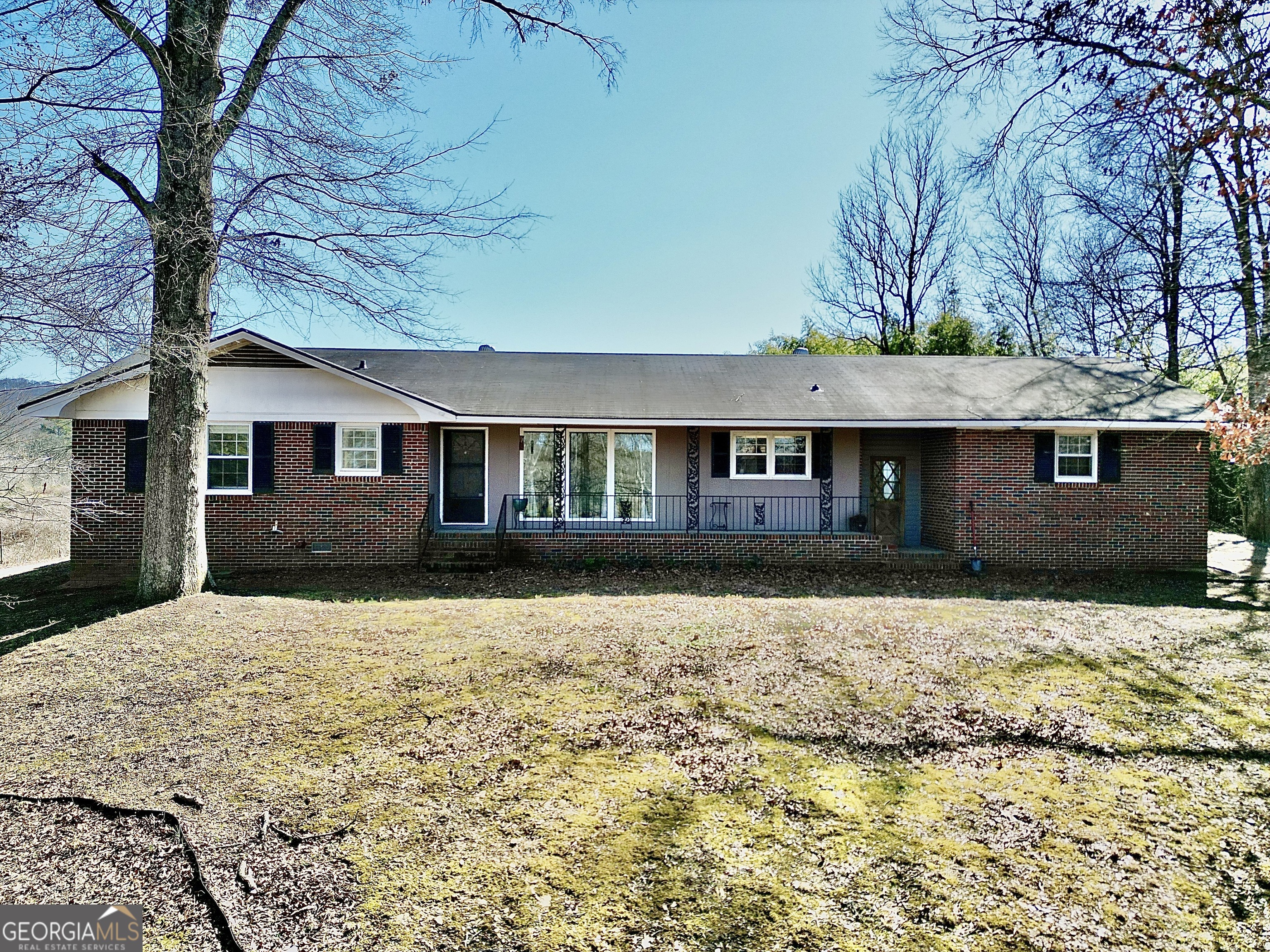Come see this cozy 2-bedroom, 2-bath home in the Model School district. It offers plenty of space, featuring a large bonus room perfect for family activities like game nights, movie marathons, or a play area. Situated on over 6 acres, there's ample room to enjoy the outdoors. The detached garage includes its own separate panel box, ideal for a workshop, man cave, she shed, or extra storage. Don't miss this peaceful retreat with room to grow!