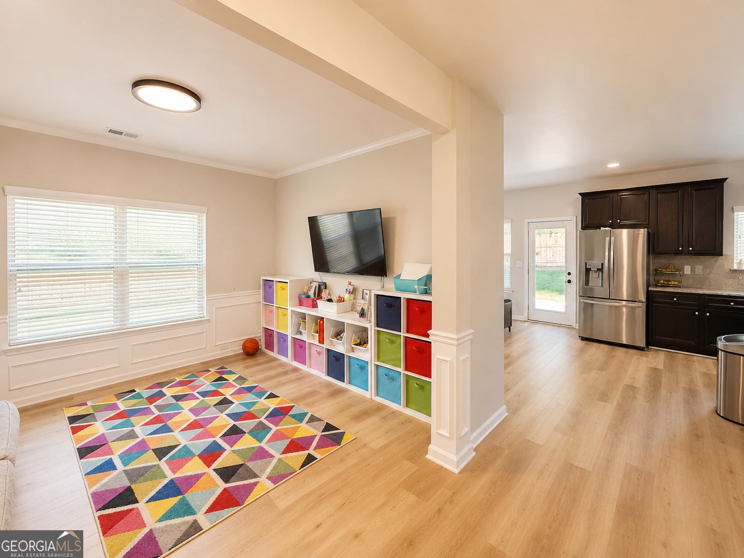 3590 Lynbrook LN