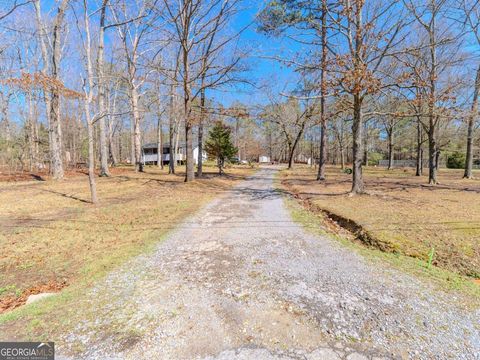 Photo of 16 Two Run Crossing NW, Cartersville, GA 30120 (MLS # 10710520)