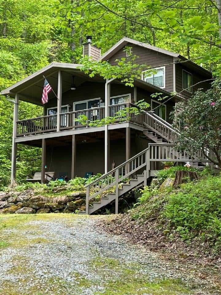 92 Boulder LN