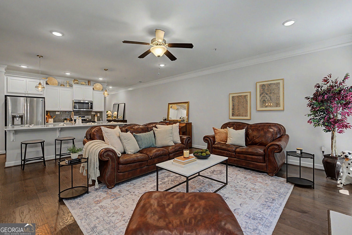 1004 Rohner WAY