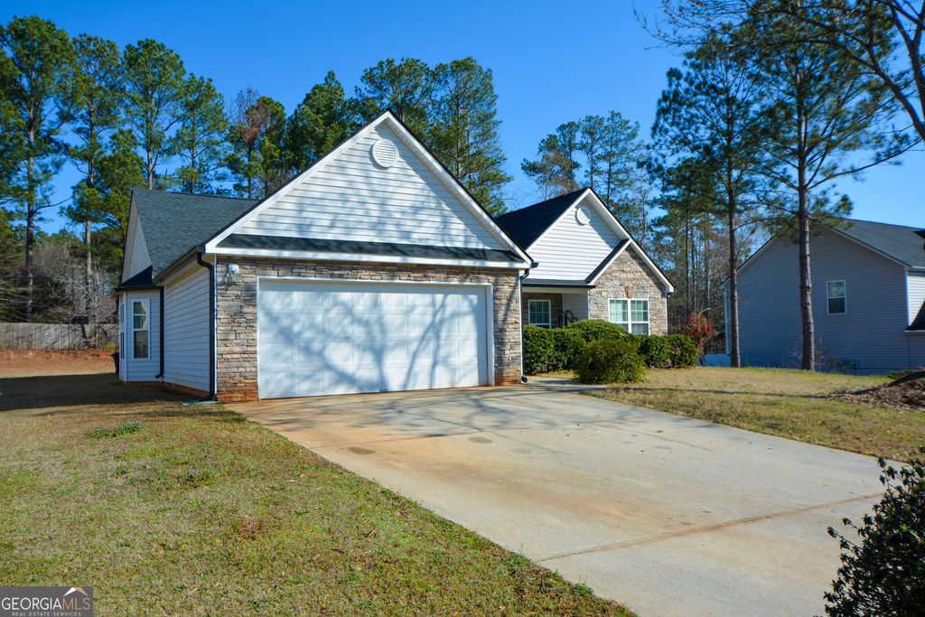 Photo of 43 Windcrest Drive, Covington, GA 30016 (MLS # 10702577)