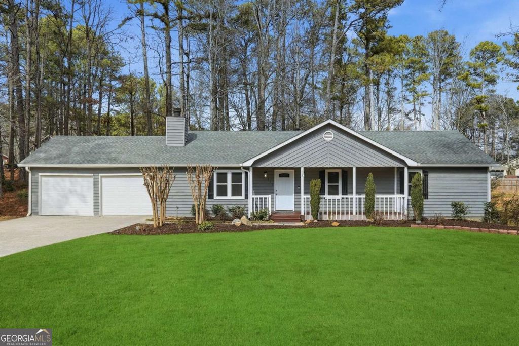 Photo of 115 White Pines Drive, Alpharetta, GA 30004 (MLS # 10689418)