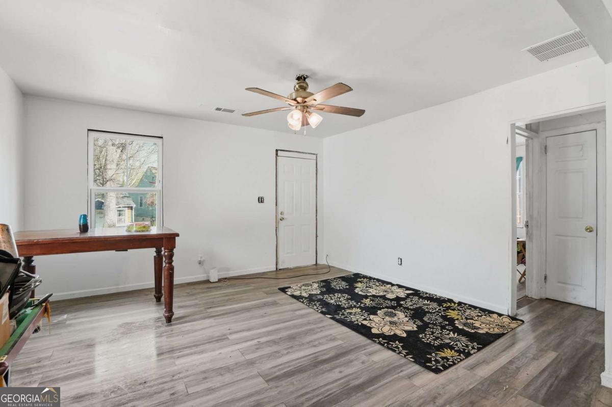 1105 Oak Knoll TER SE