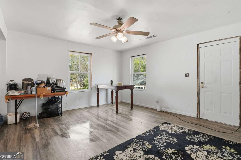 Photo of 1105 Oak Knoll Terrace SE, Atlanta, GA 30315 (MLS # 10721926)