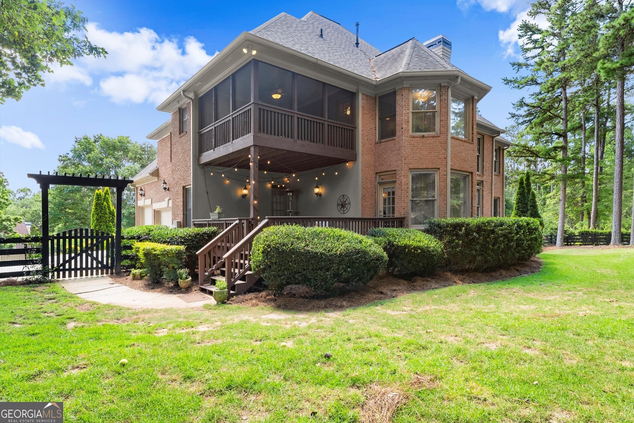 Alpharetta, Georgia 30004, United States, 5 Bedrooms Bedrooms, ,6 BathroomsBathrooms,Residential,Active,176173