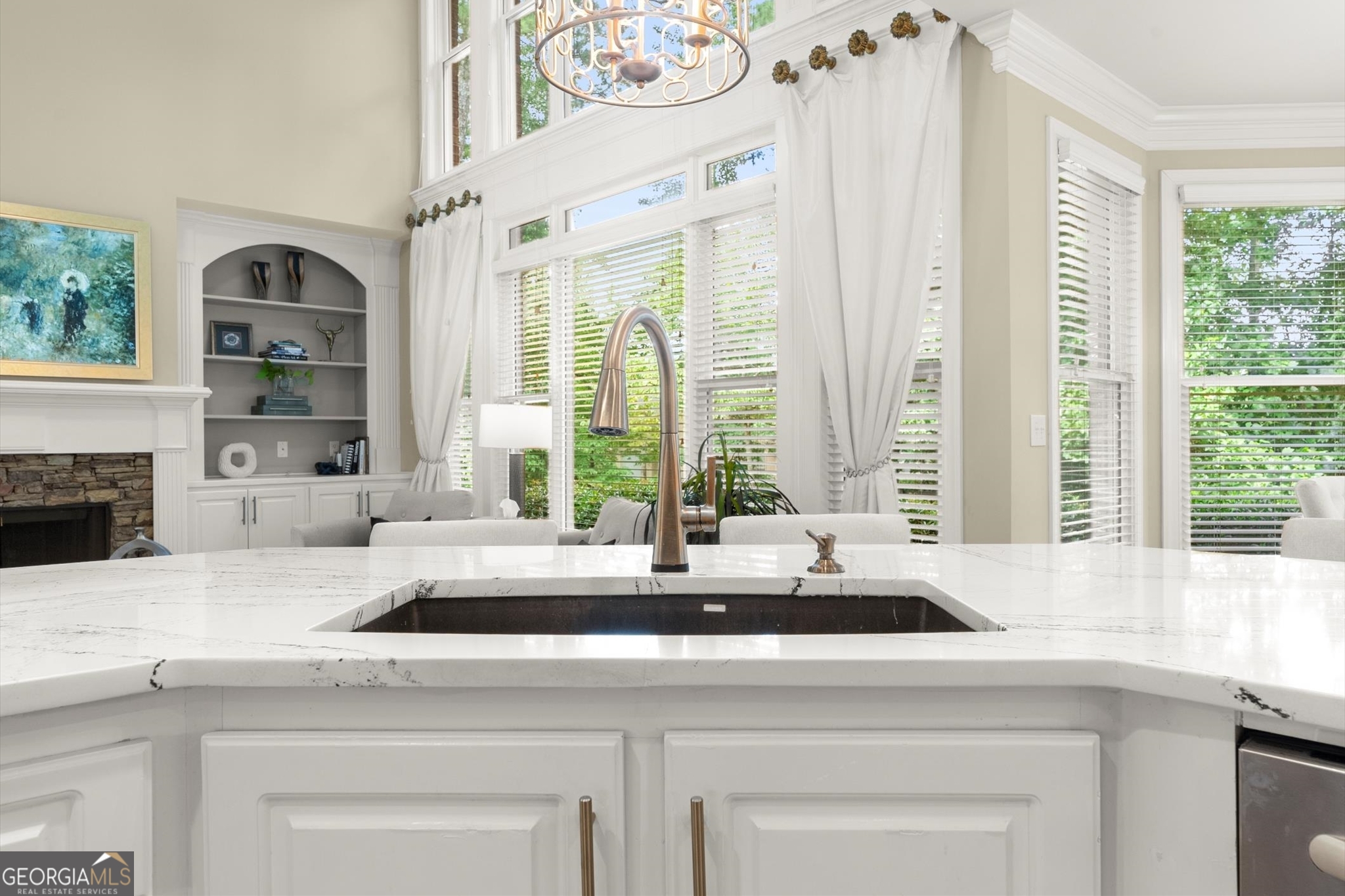 Alpharetta, Georgia 30004, United States, 5 Bedrooms Bedrooms, ,6 BathroomsBathrooms,Residential,Active,176173