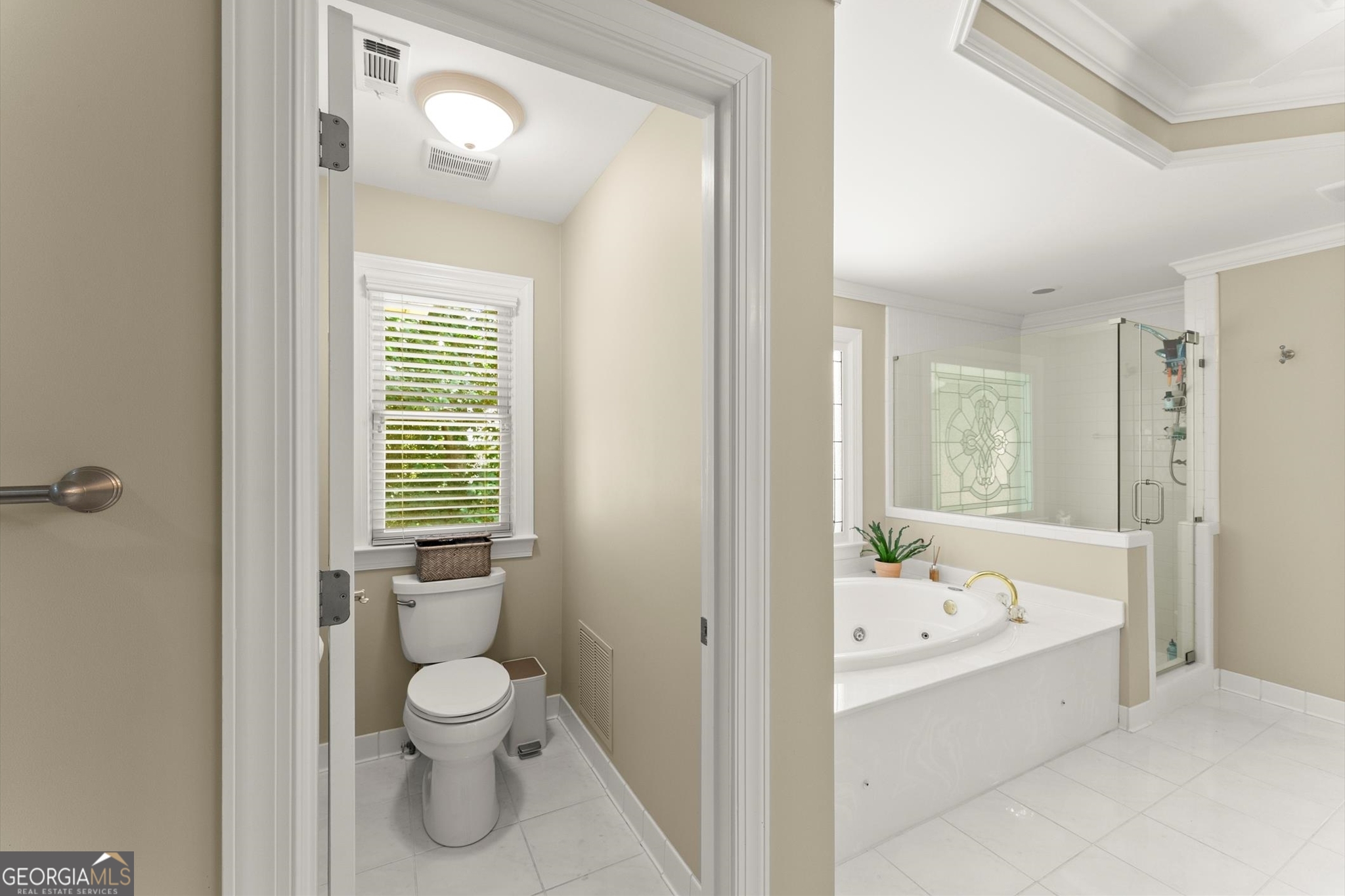 Alpharetta, Georgia 30004, United States, 5 Bedrooms Bedrooms, ,6 BathroomsBathrooms,Residential,Active,176173