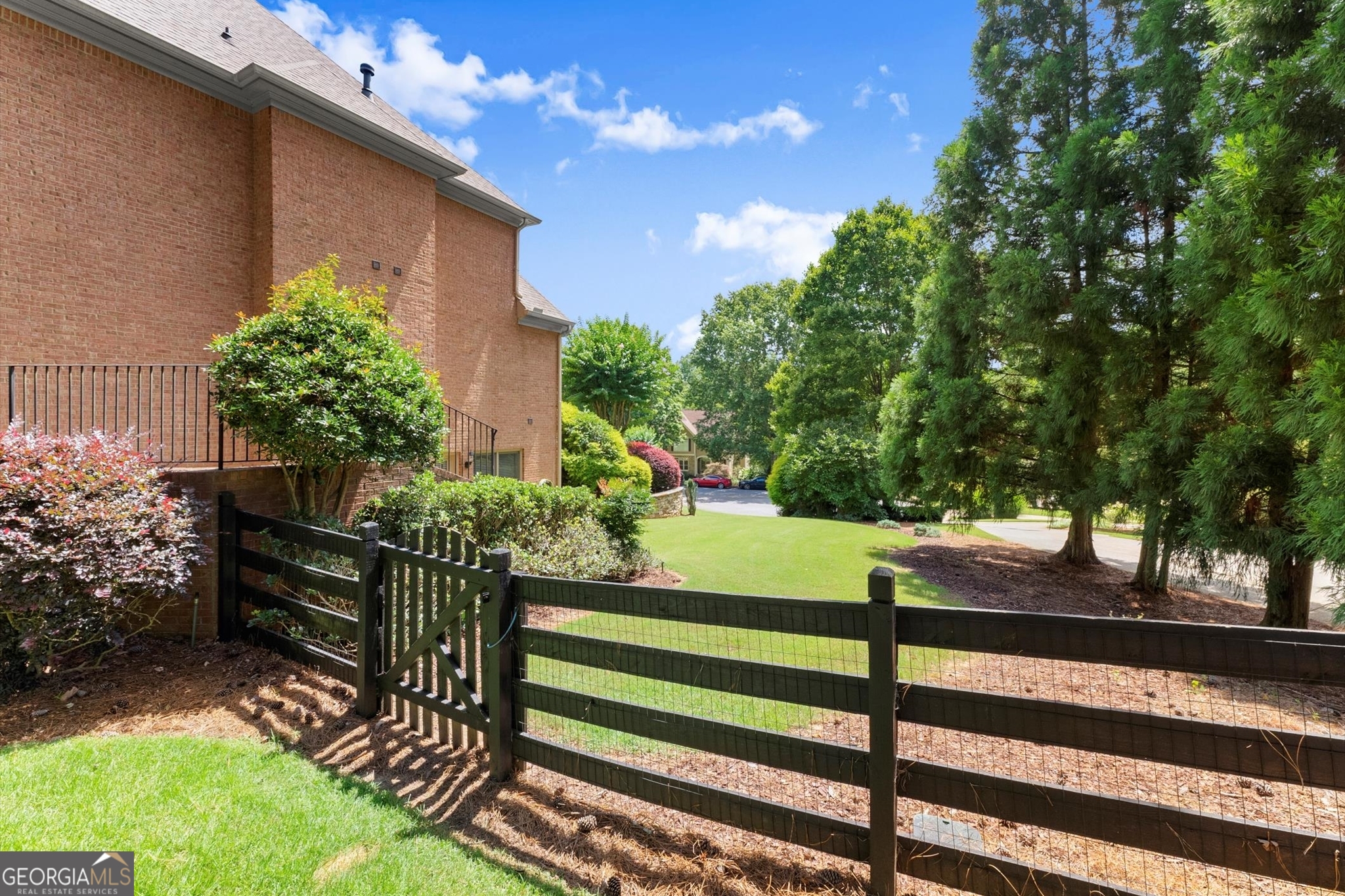 Alpharetta, Georgia 30004, United States, 5 Bedrooms Bedrooms, ,6 BathroomsBathrooms,Residential,Active,176173