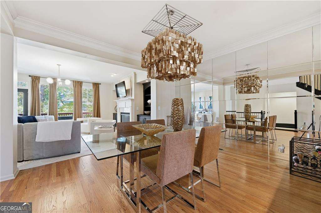 6187 Trumbul Oaks CT 2