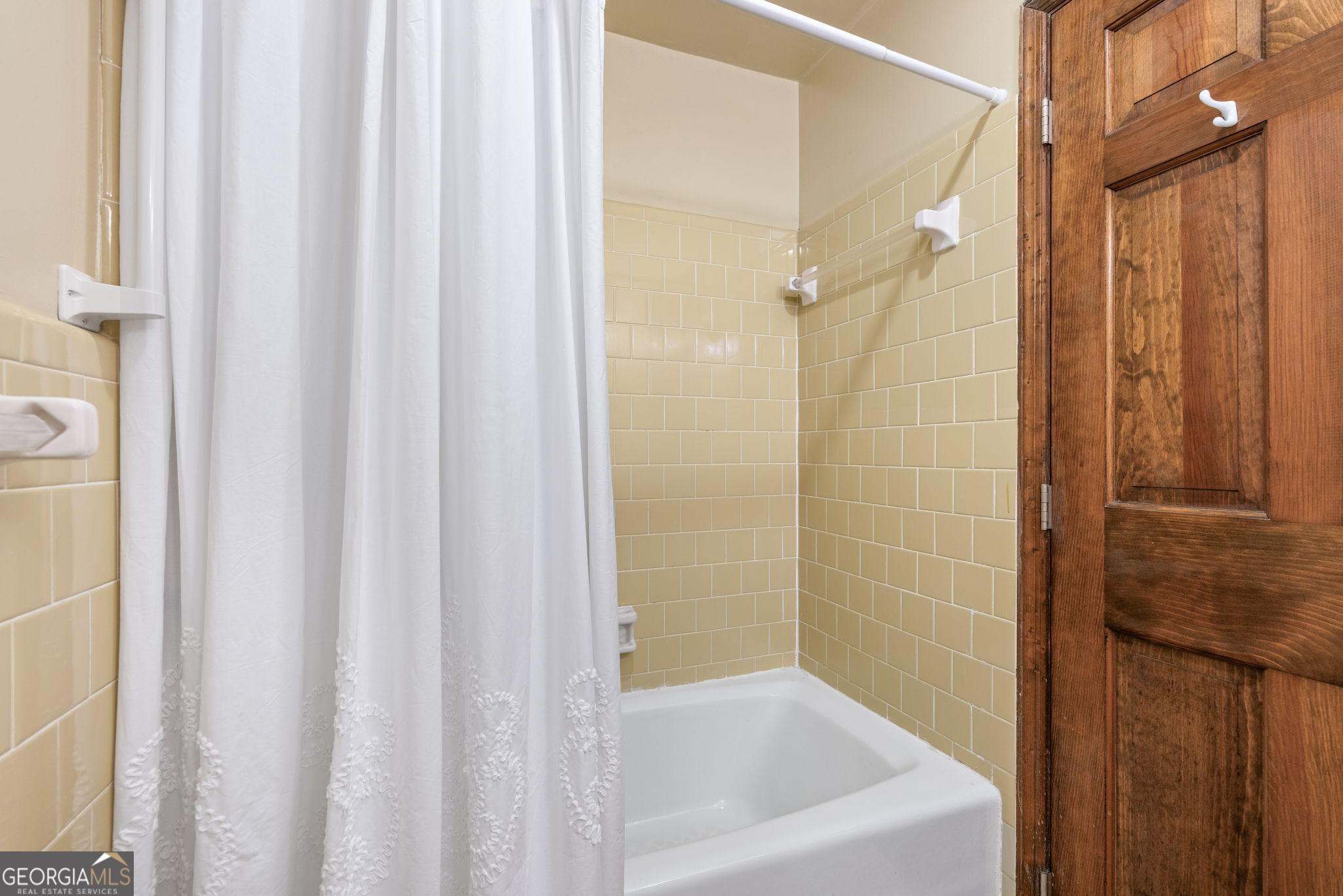 Cleveland, Georgia 30528, United States, 4 Bedrooms Bedrooms, ,2 BathroomsBathrooms,Residential,Active,47869