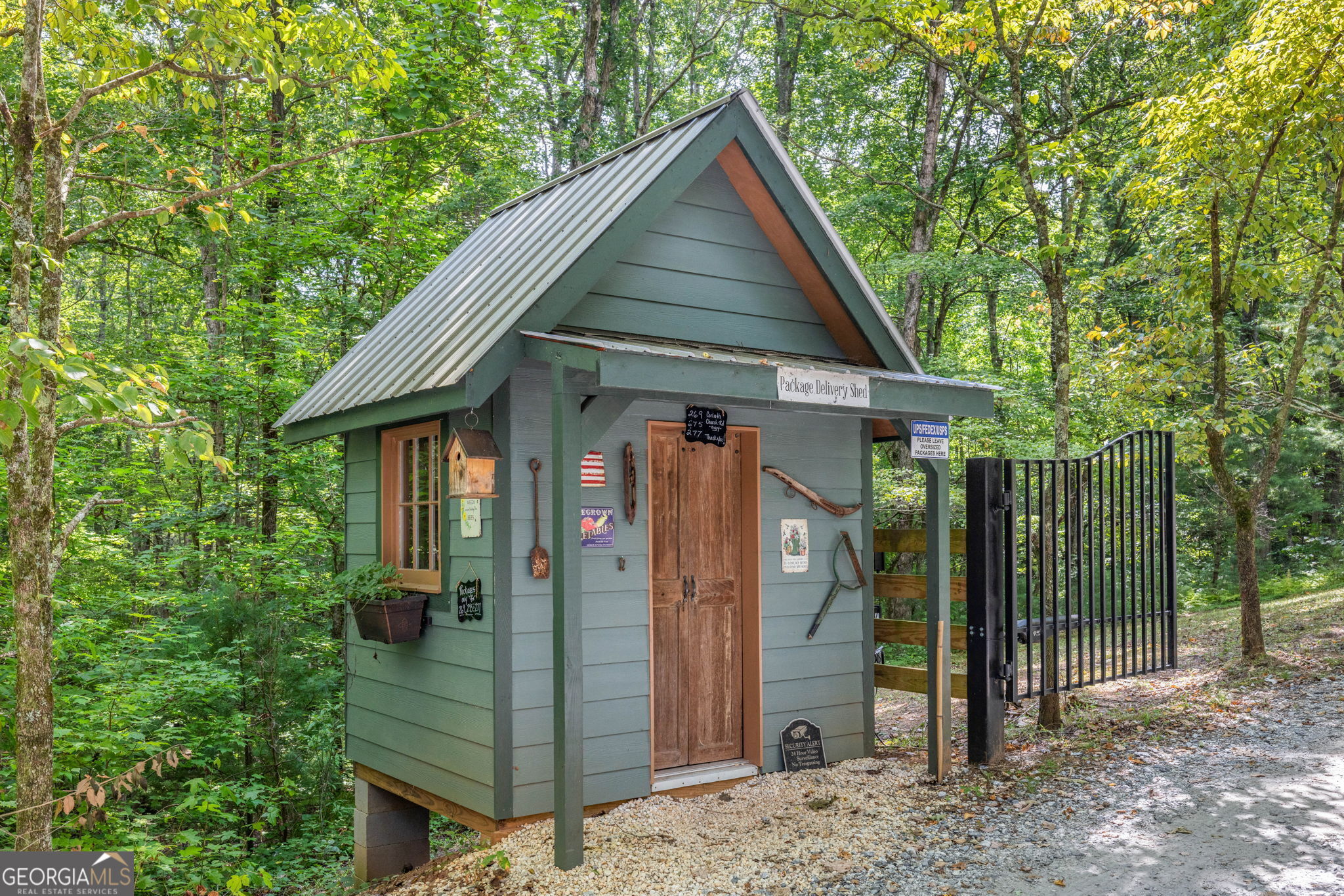 Cleveland, Georgia 30528, United States, 4 Bedrooms Bedrooms, ,2 BathroomsBathrooms,Residential,Active,47869