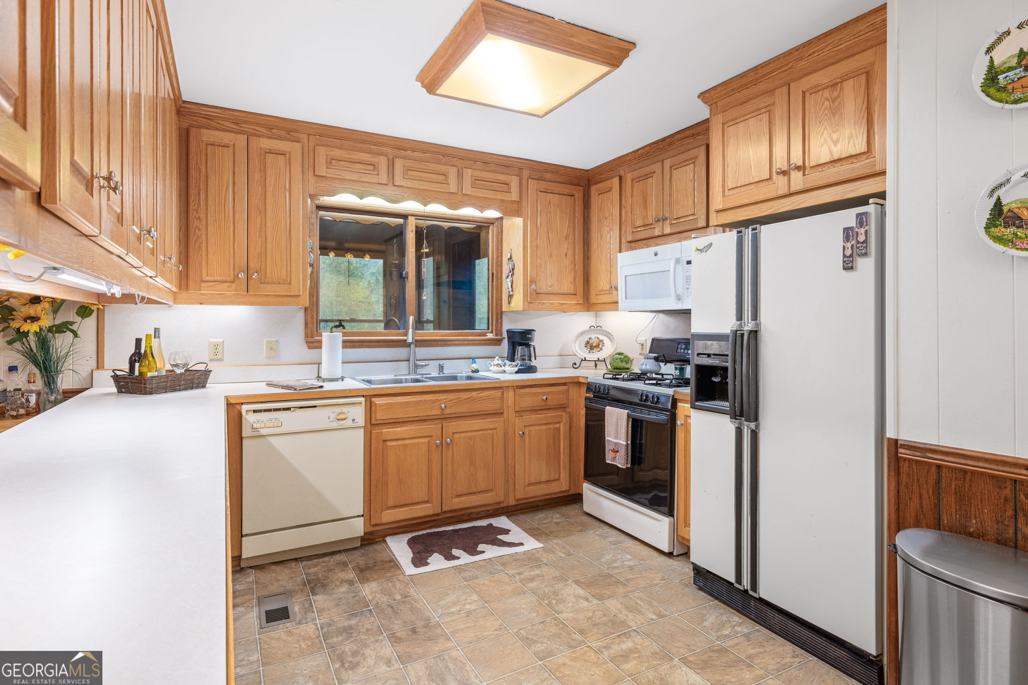 Cleveland, Georgia 30528, United States, 4 Bedrooms Bedrooms, ,2 BathroomsBathrooms,Residential,Active,47869