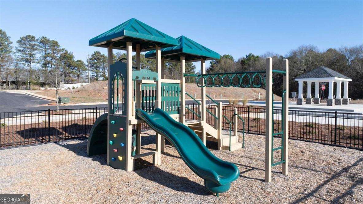 1315 AURA LN