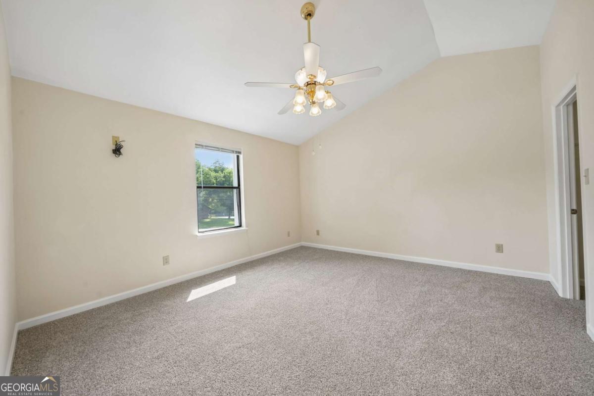 527 Paden DR