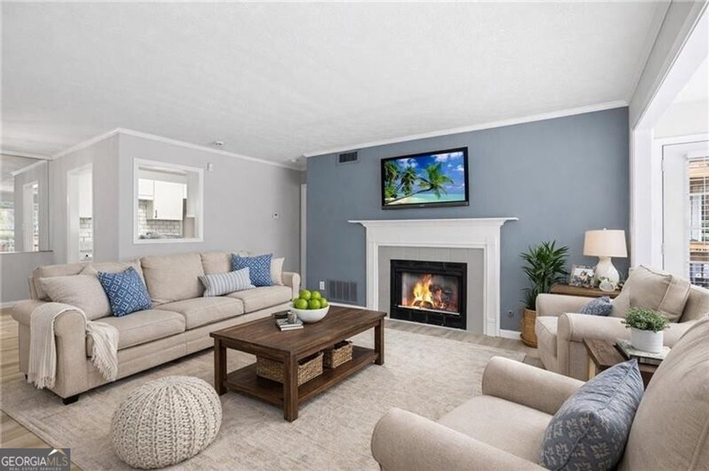 Photo of 106 Berkeley Woods Drive, Duluth, GA 30096 (MLS # 10709902)