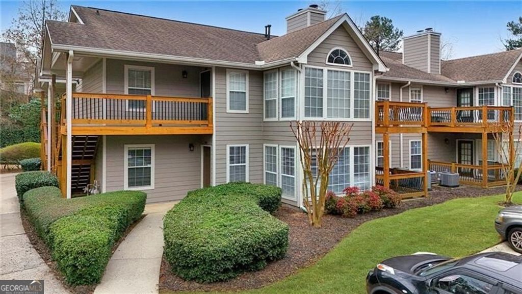 Photo of 106 Berkeley Woods Drive, Duluth, GA 30096 (MLS # 10709902)