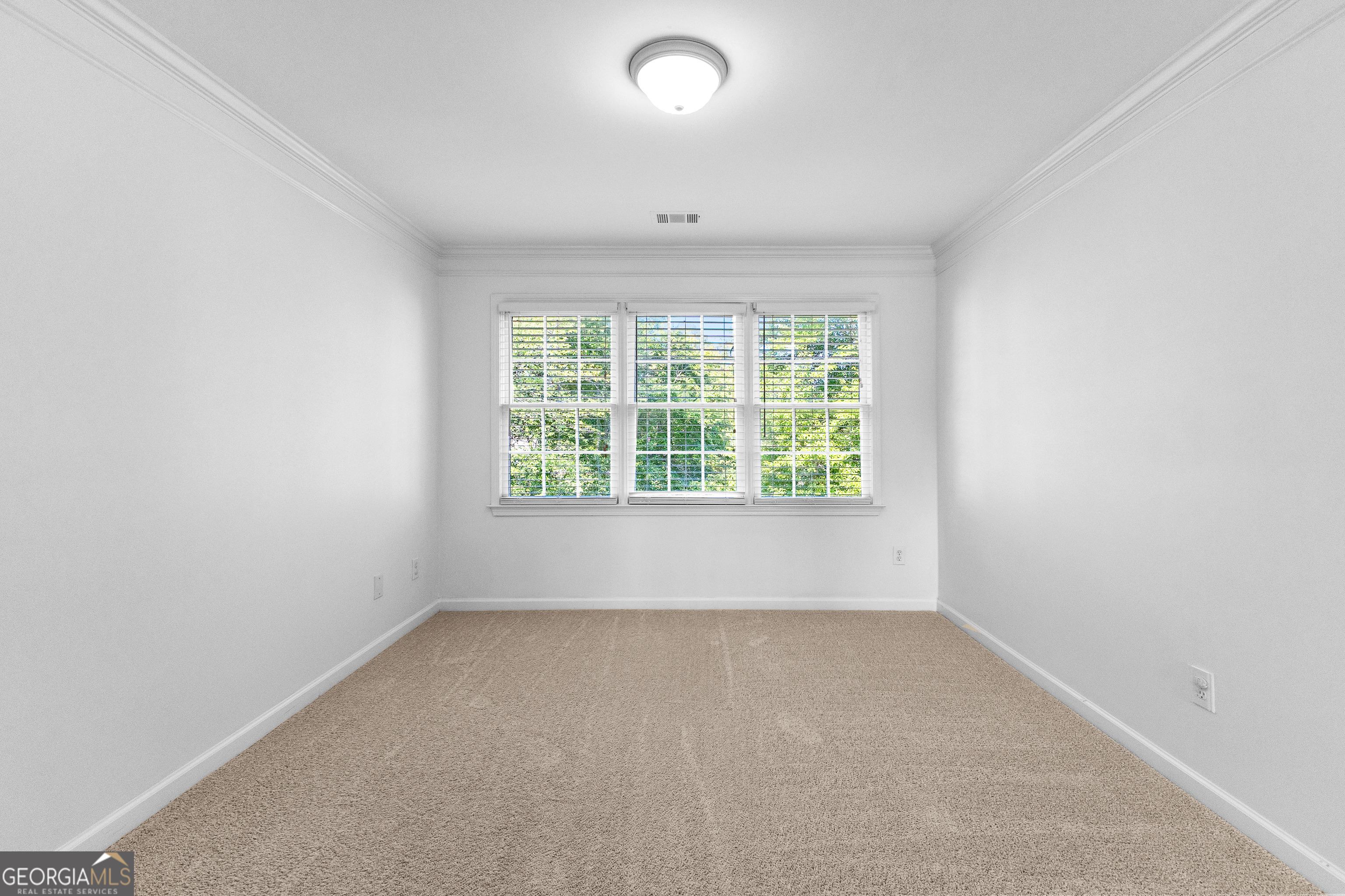 Fayetteville, Georgia 30214, United States, 4 Bedrooms Bedrooms, ,3 BathroomsBathrooms,Residential,Pending,44472