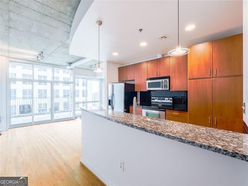 Photo of 943 Peachtree Street NE #1909, Atlanta, GA 30309 (MLS # 10808365)