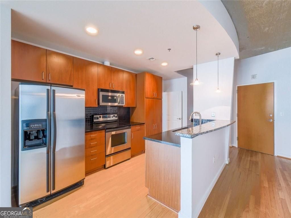 Photo of 943 Peachtree Street NE #1909, Atlanta, GA 30309 (MLS # 10808365)